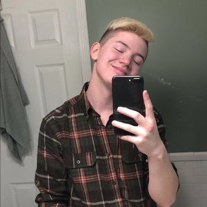 Meet your Posher, Elijah